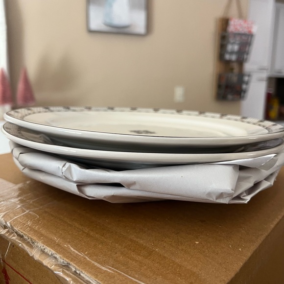 Anthropologie The Bistro Tile Stoneware Side Plates, Set of 4, NWT - Picture 6 of 6